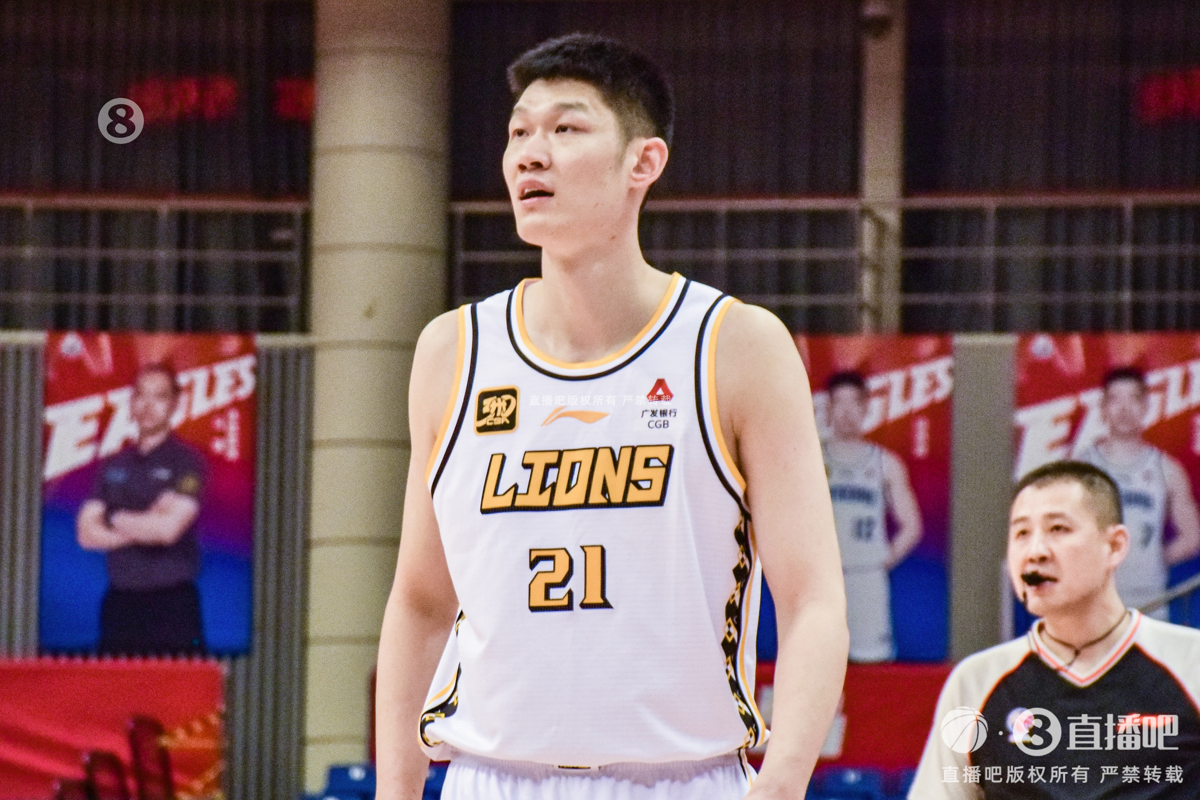 世俱杯买球-中国国家队官方称赞胡金秋:从新秀到领袖蜕变 沉默基石热血担当