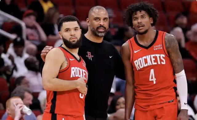 世俱杯官网-后场双枪34中7！火箭进攻贫瘠 被黑七已成必然？